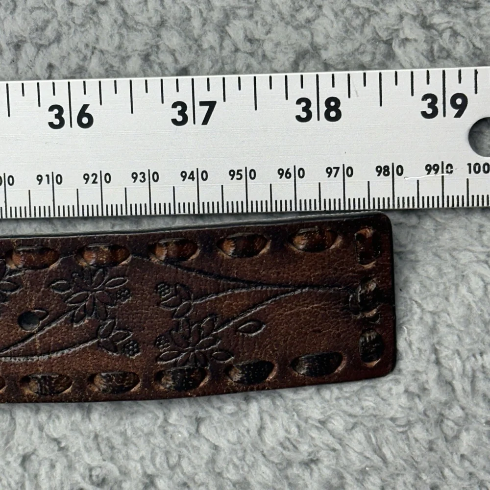 Wilsons Leather 64143-32‎ Hand Tooled Floral Brown Leather Brass Boho 38.5 Belt